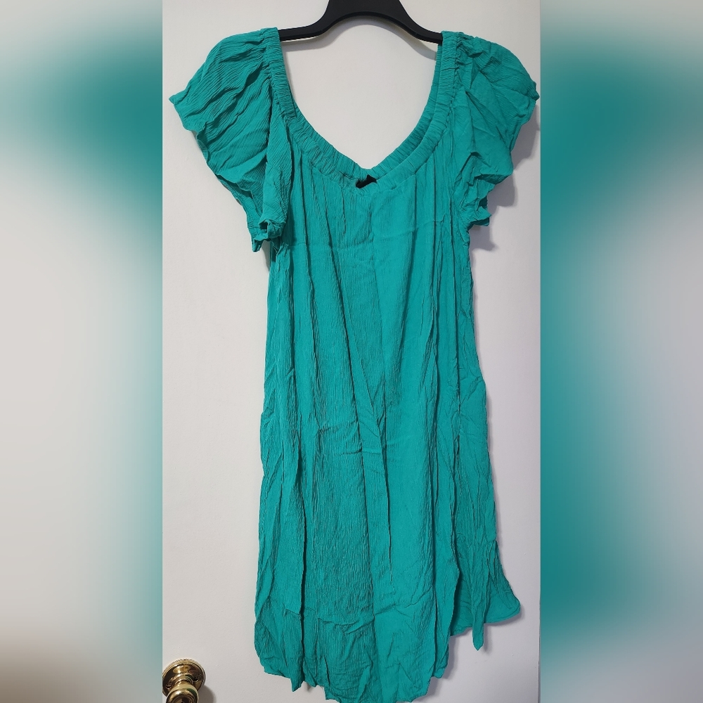 Flowy teal dress